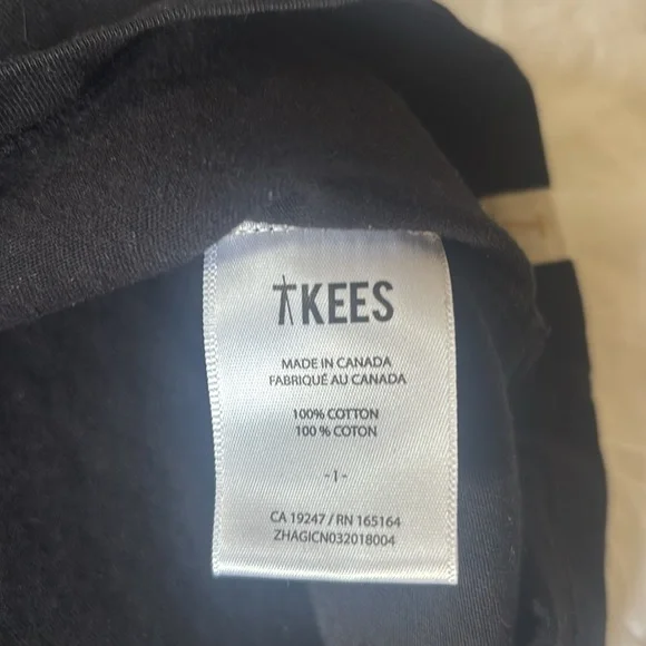 Tkees Core Classic Tee in Black, S - Picture 5 of 7